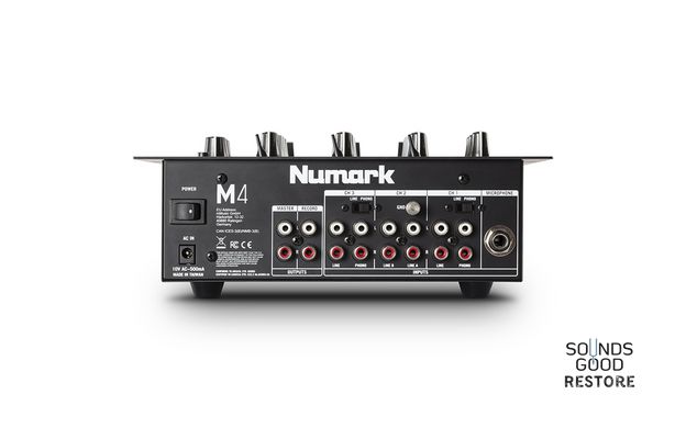 NUMARK M4