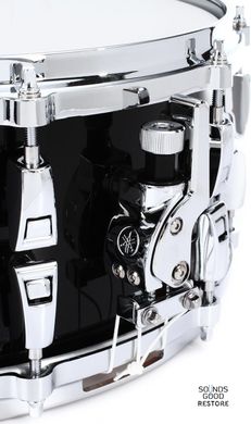 YAMAHA Absolute Hybrid Maple Snare 14" (Solid Black)